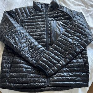 Mountain Hardwear Glossy Black Outerwear